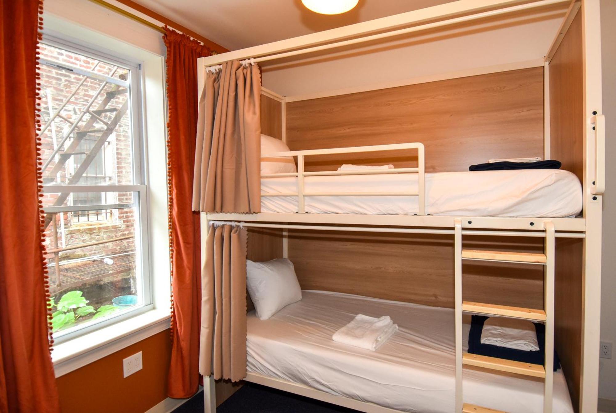 Caravan Hostel Dc Washington Exterior foto